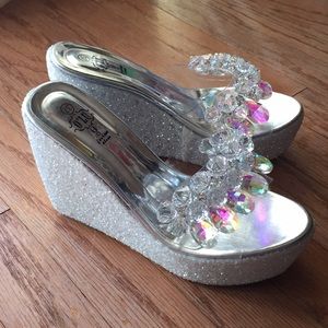 PVC Light wedge slides. 7